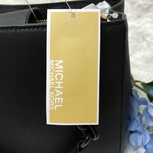 Michael Kors Convertible Satchel - Picture 3 of 12